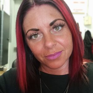 Meet your Posher, Cassandra